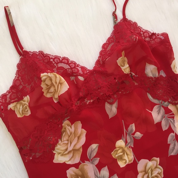 ๐ Victoria Secret Floral & Lace Slip ๐ - Picture 2 of 4